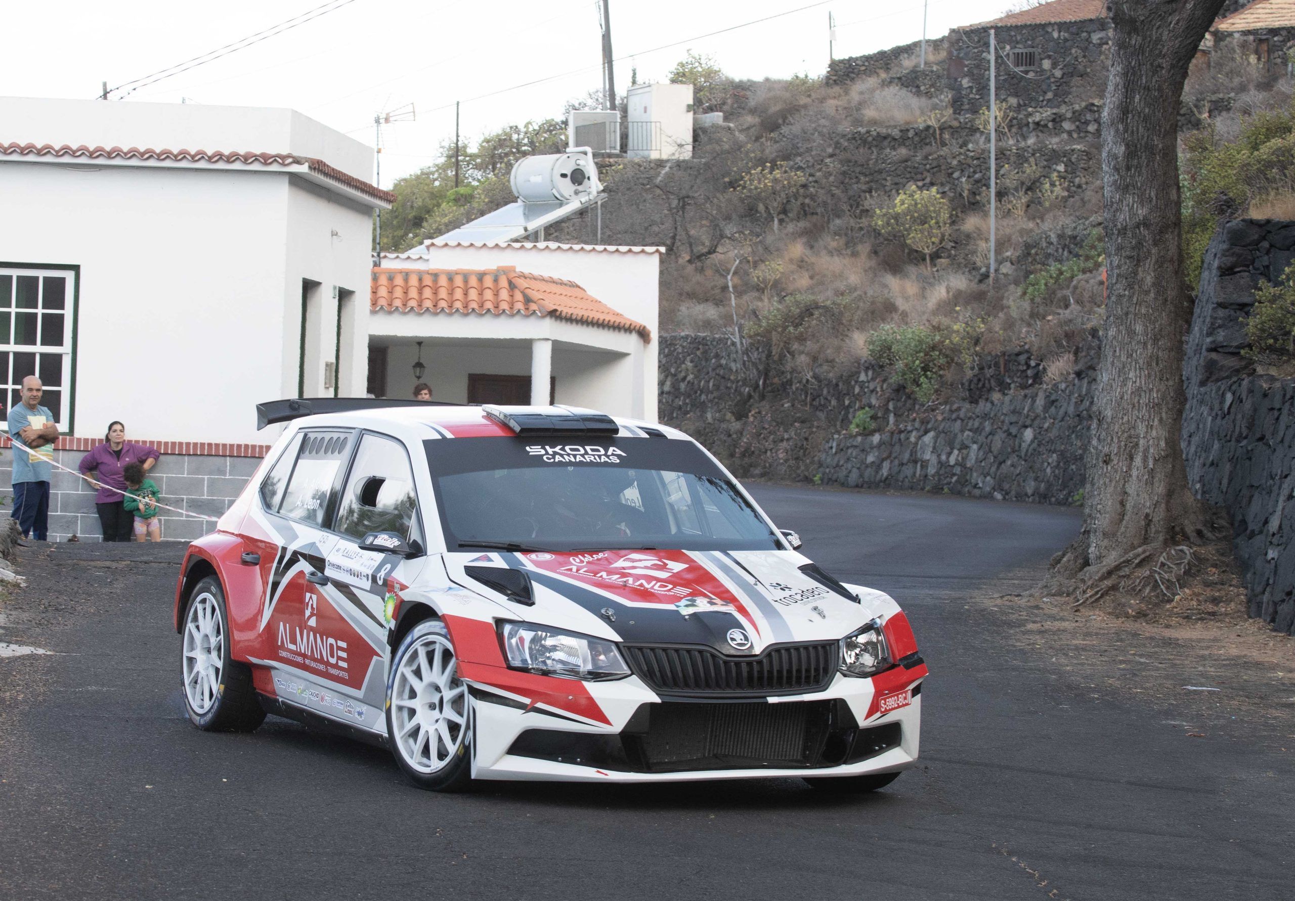 Escudería La Palma Isla Bonita - Rallye coche paisaje